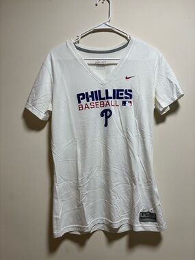 Nike Phillies MLB Authentic Collection Dri-FIT V-Neck T-Shirt - Women's Medium